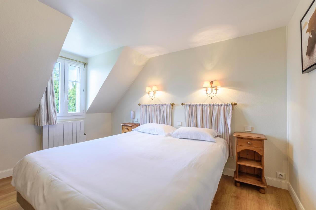 Hotel Le Clos Fleuri ル・パレ エクステリア 写真