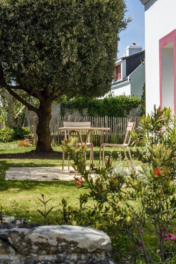 Hotel Le Clos Fleuri ル・パレ エクステリア 写真