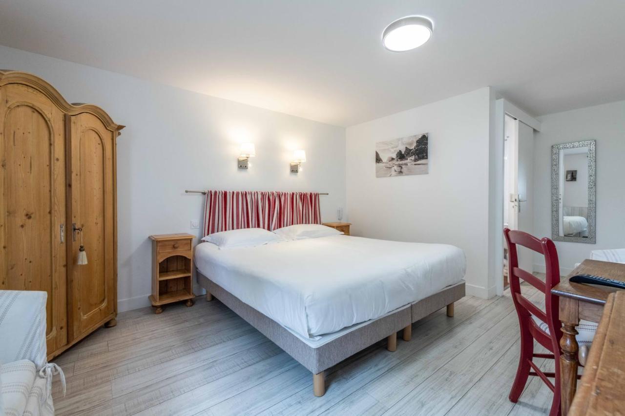 Hotel Le Clos Fleuri ル・パレ エクステリア 写真
